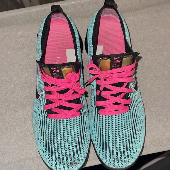 Nike Vapormax Flyknit 3 “Hyper Turquoise” - Picture 2 of 5